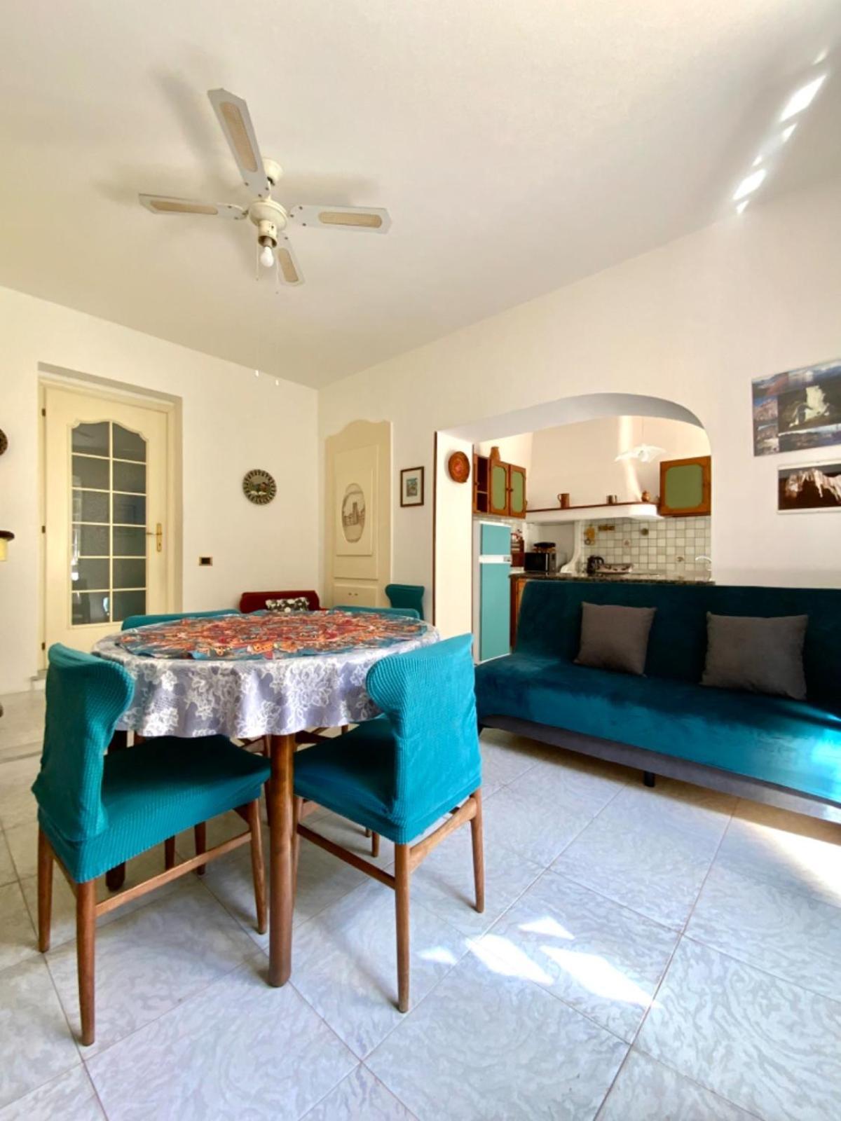 Aragonite Azzurra Casa * Gonnesa