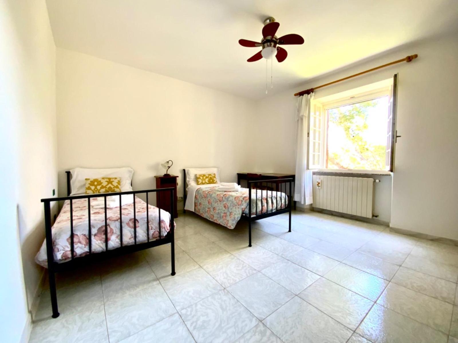 Aragonite Azzurra Casa * Gonnesa